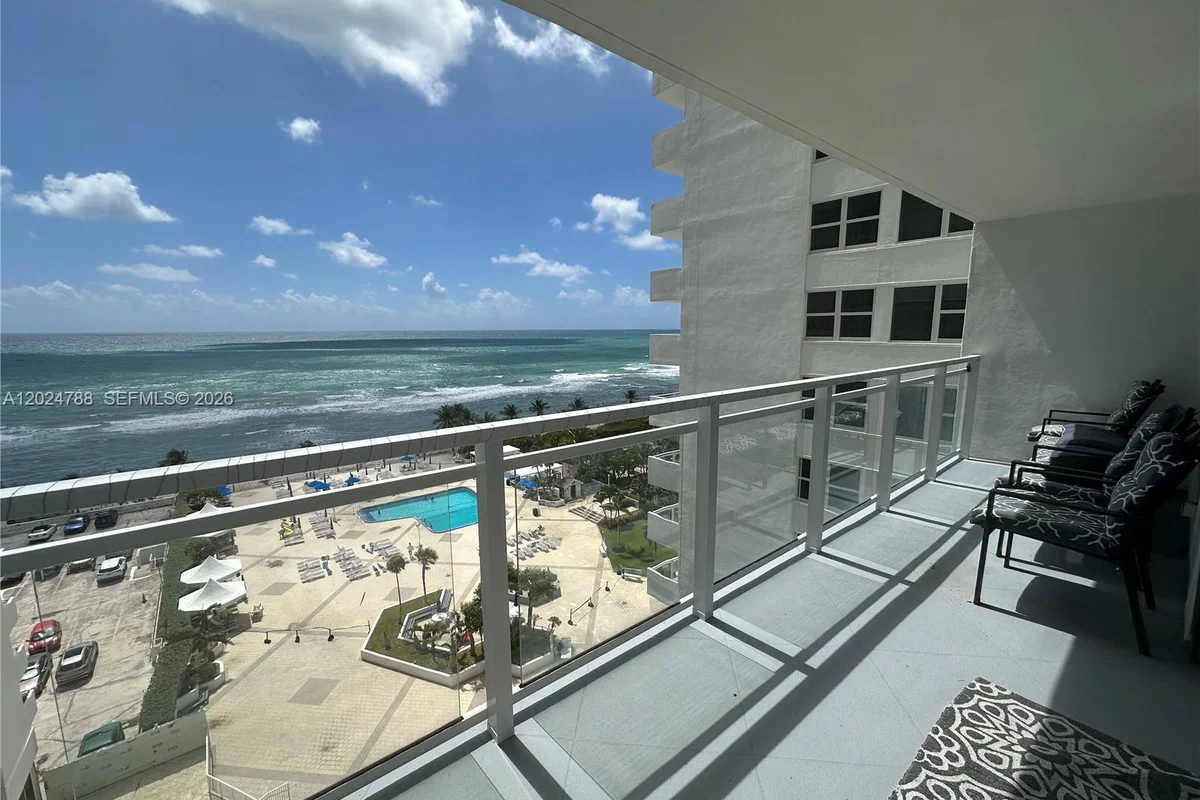 2030 S Ocean Dr #916, Hallandale Beach: photo 1 of 25