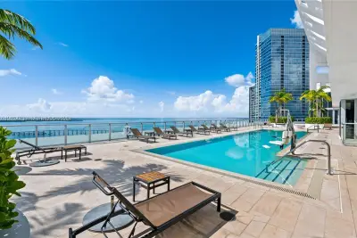 1300 Brickell Bay Dr #1007, Miami: photo 1 of 44