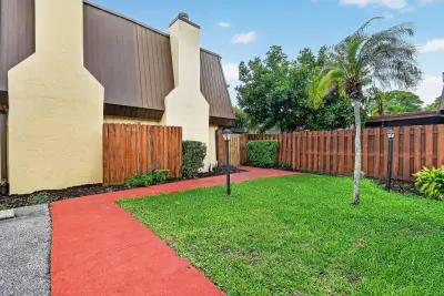 3502 Gardens East Dr #B, Palm Beach Gardens: photo 1 of 71