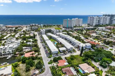 228 Hibiscus Ave #233, Lauderdale-by-the-Sea: photo 1 of 35