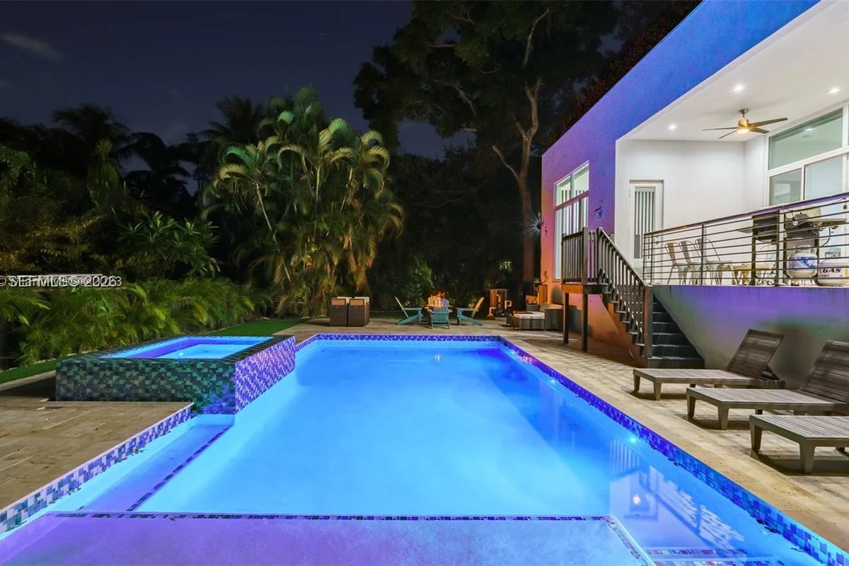 1759 SW 30th Pl, Fort Lauderdale: photo 1 of 69
