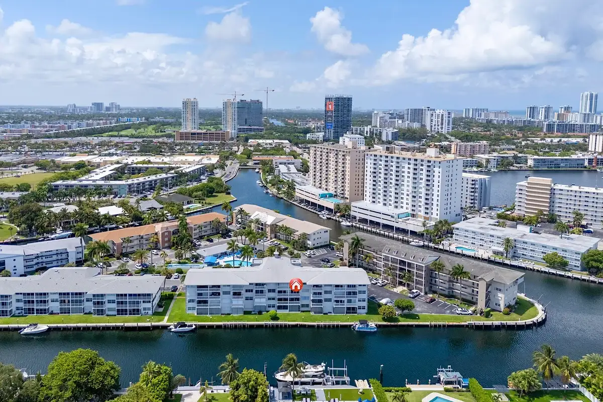 455 Paradise Isle Blvd #404, Hallandale Beach: photo 1 of 55