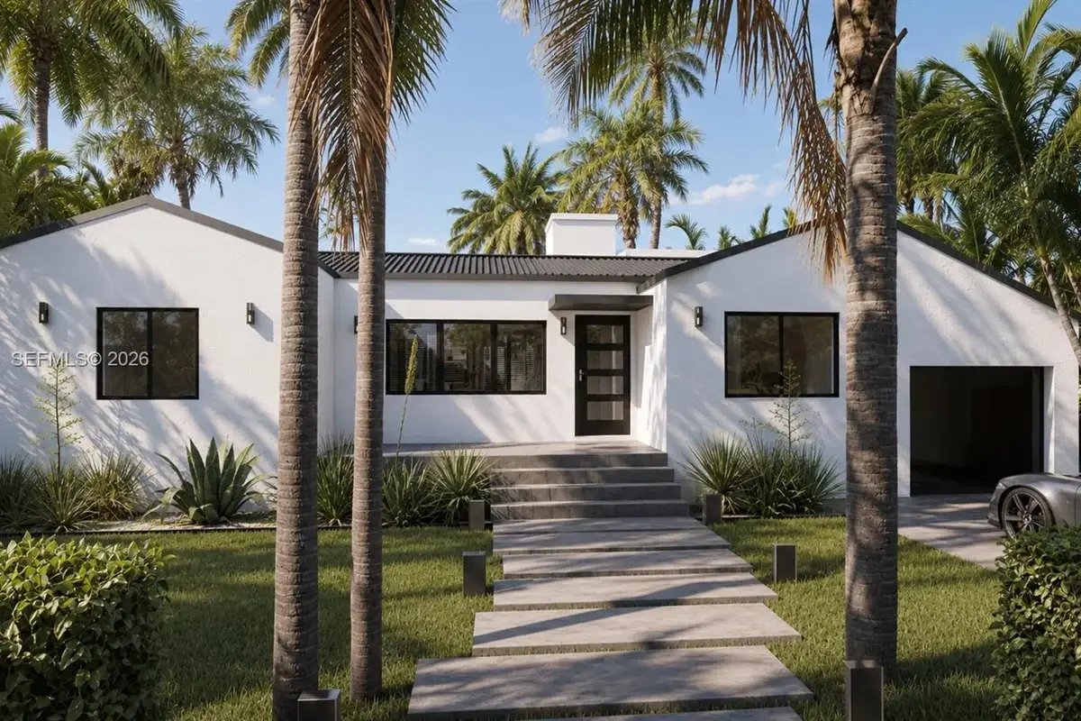 740 NE 83rd St, Miami: photo 1 of 15