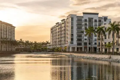 4720 NW 85th Ave #Crescendo, Doral: photo 1 of 25