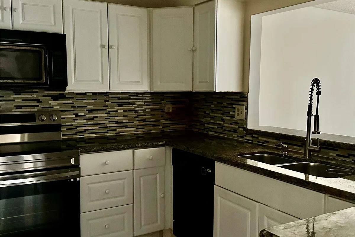 22415 SW 61st Way #202, Boca Raton: photo 1 of 14