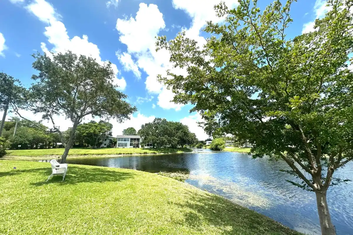 2060 Harwood E, Deerfield Beach: photo 1 of 59