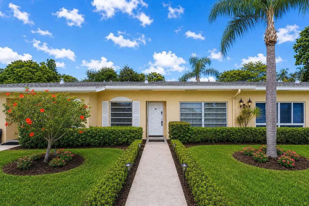 13788 Via Flora #B, Delray Beach: photo 1 of 28