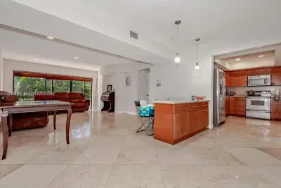 4000 N Hills Dr #29, Hollywood: photo 1 of 27