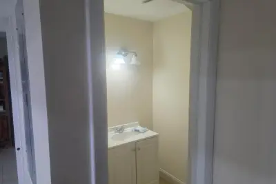 Townhouse in Tamarac: photo 1 of 6