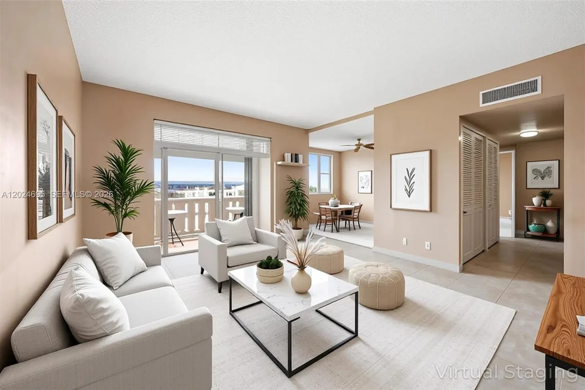 4350 Hillcrest Dr #1016, Hollywood: photo 1 of 23