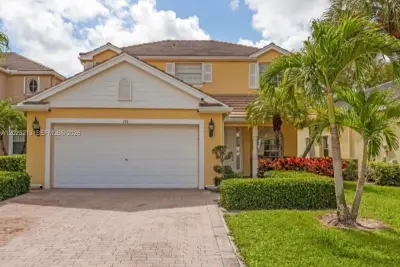 116 Berenger Walk, Royal Palm Beach: photo 1 of 36