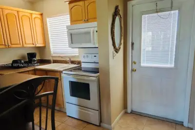 251 S Golf Blvd #289, Pompano Beach: photo 1 of 13