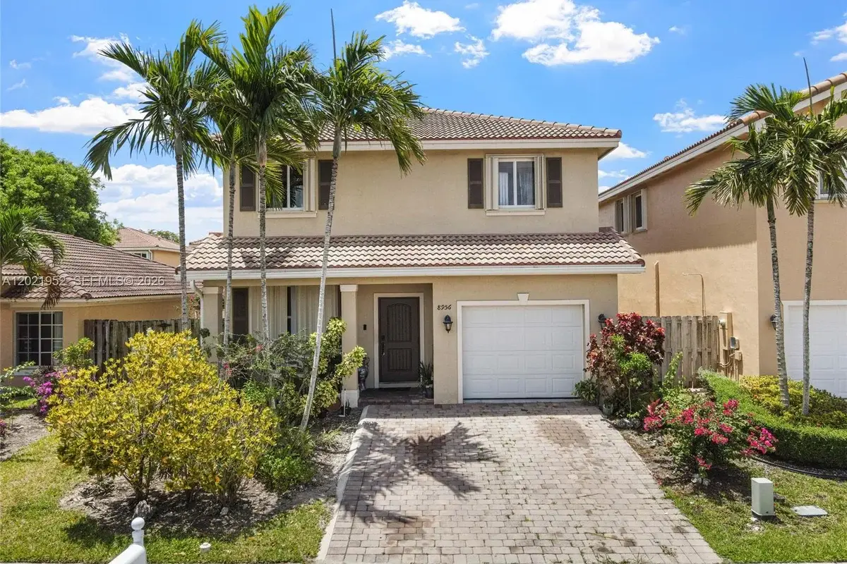8956 SW 215th Ter, Cutler Bay: photo 1 of 23