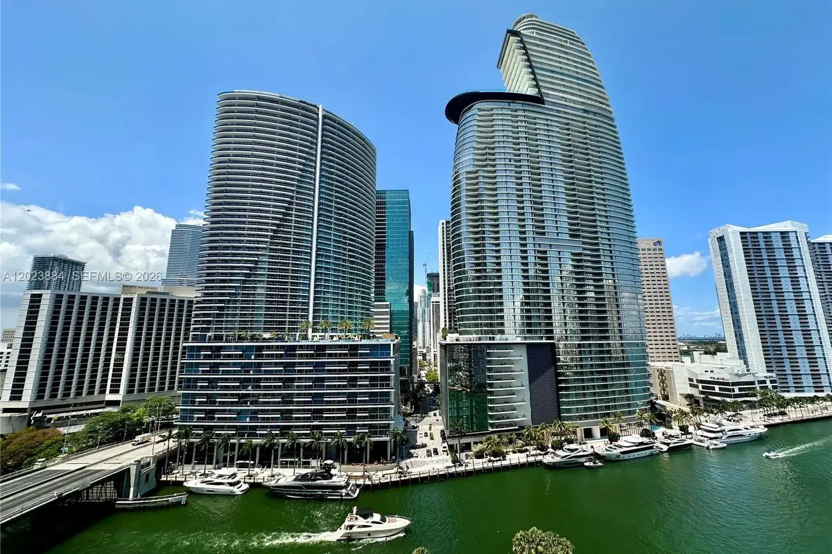 475 Brickell Ave #1614, Miami: photo 1 of 16
