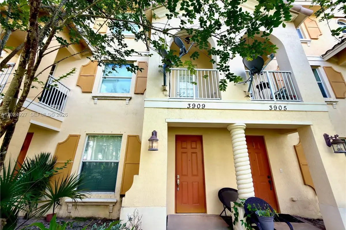 3909 White Peacock Ln, Coconut Creek: photo 1 of 46