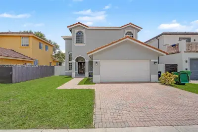 1551 SW 154th Ct, Miami: photo 1 of 21