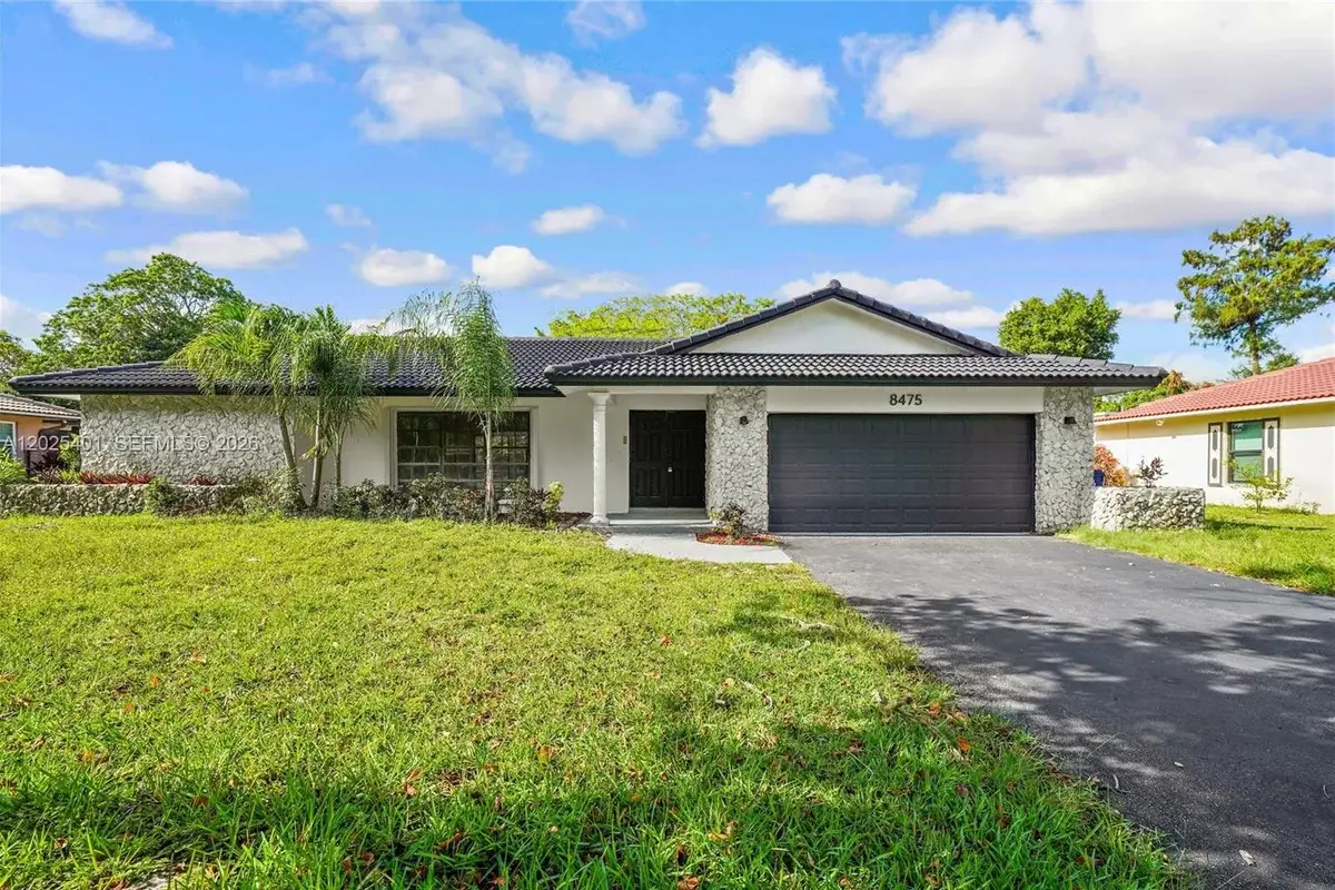 8475 NW 2nd Manor, Coral Springs: photo 1 of 50