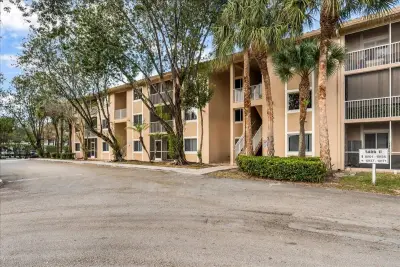 10129 W Atlantic Blvd #E3, Coral Springs: photo 1 of 27
