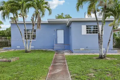 1045 NW 115th St, Miami: photo 1 of 26