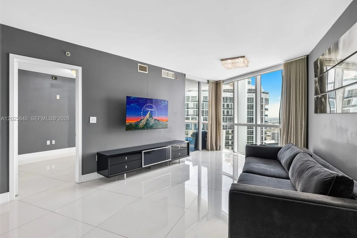 18201 Collins Ave #5303, Sunny Isles Beach: photo 1 of 29