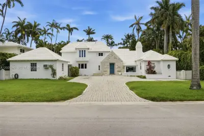 2535 Sunset Dr, Miami Beach: photo 1 of 20