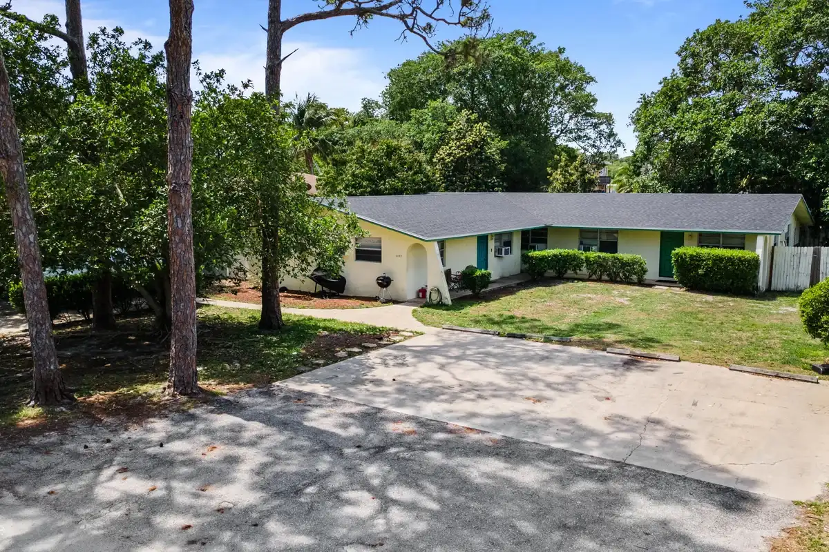 4453 Stevens Rd, Lake Worth: photo 1 of 74