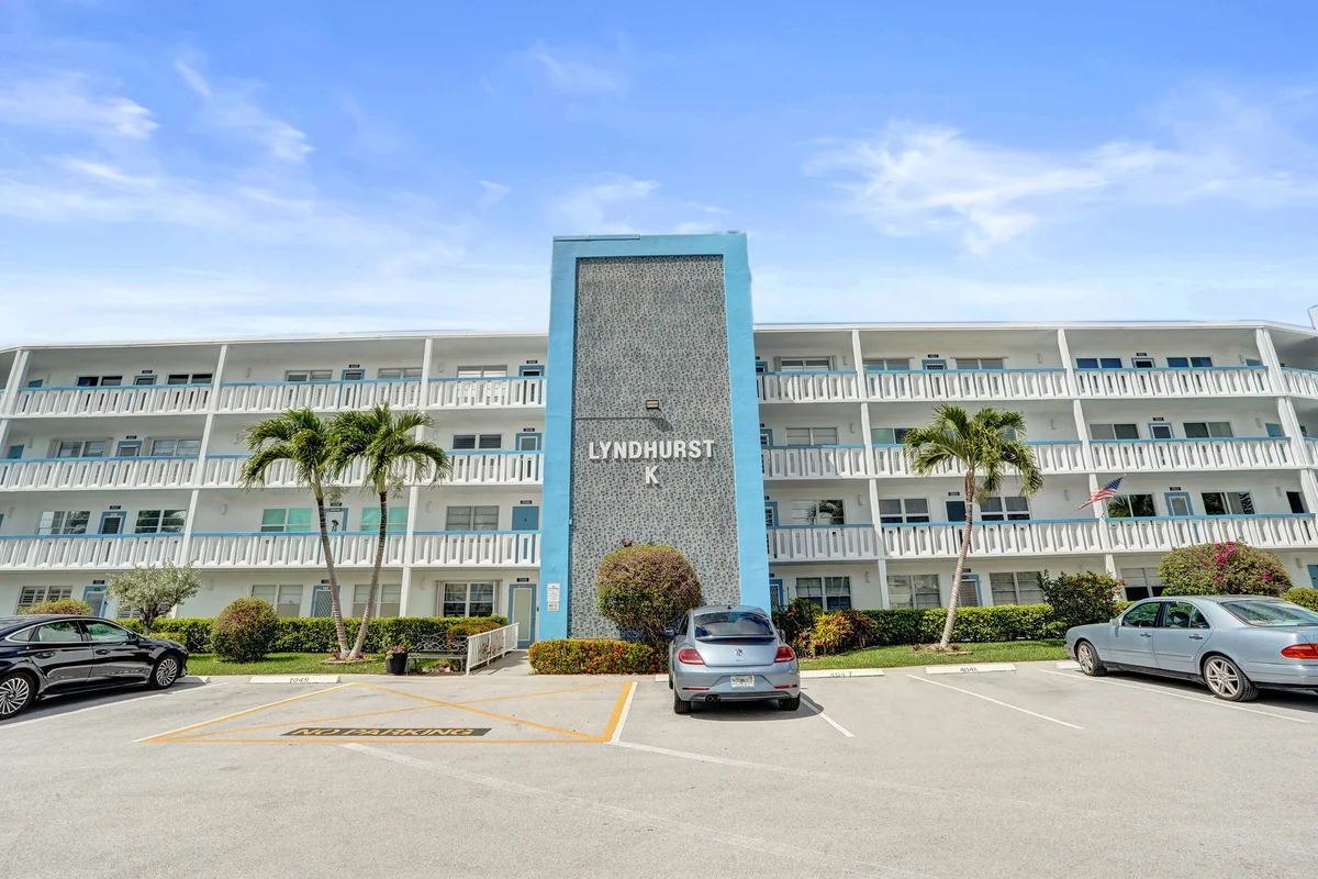 2049 Lyndhurst, Deerfield Beach: photo 1 of 50