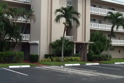 2615 Garden Dr S #101, Lake Worth Beach: photo 1 of 42
