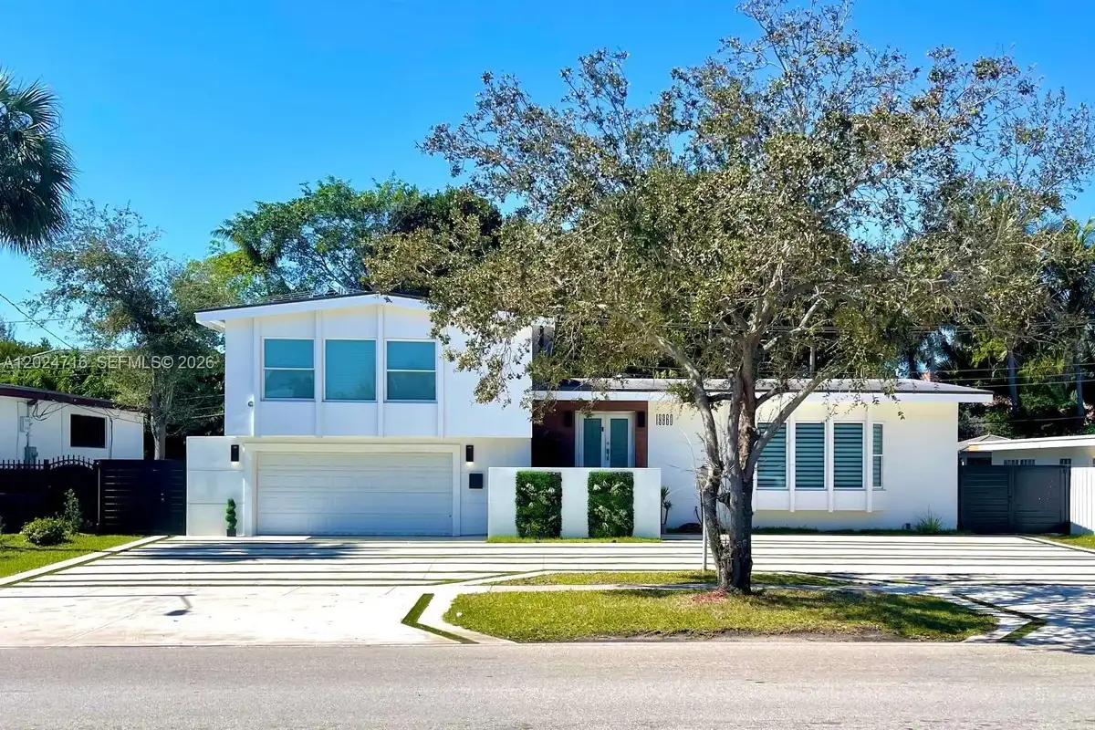 19960 Highland Lakes Blvd, Miami: photo 1 of 19