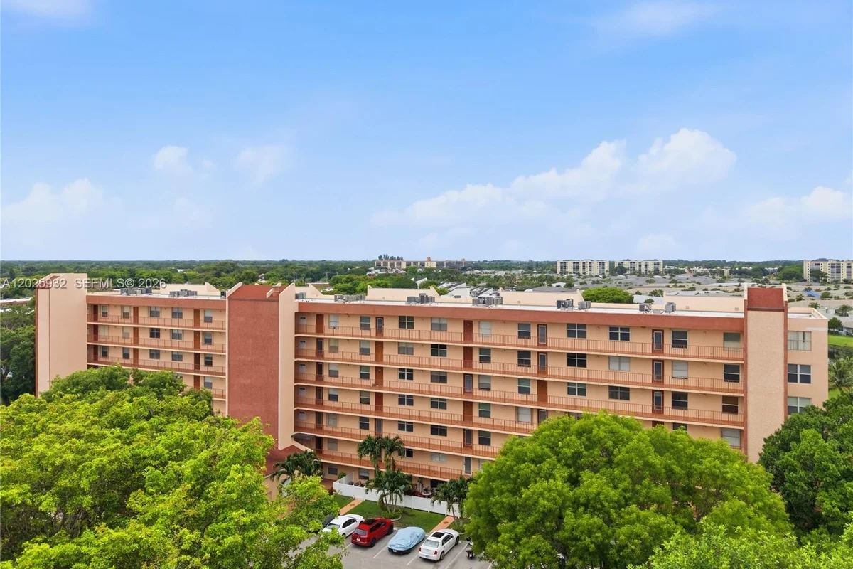 14623 Bonaire Blvd #405, Delray Beach: photo 1 of 38