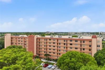 14623 Bonaire Blvd #405, Delray Beach: photo 1 of 38