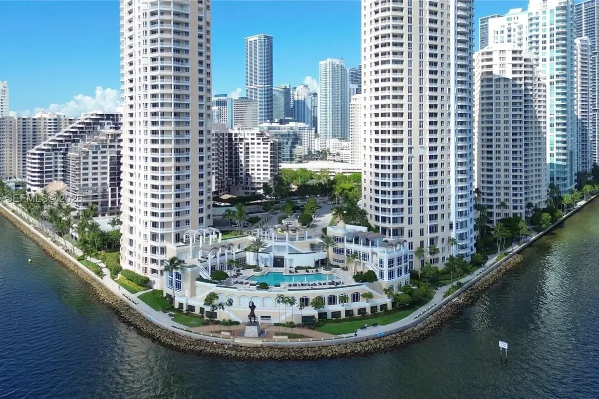 848 Brickell Key Dr #306, Miami: photo 1 of 66