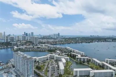 2855 Leonard Dr #H106, Aventura: photo 1 of 48