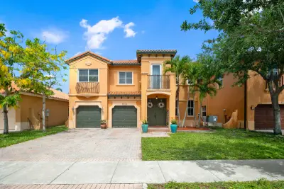 3144 SW 154th Pl, Miami: photo 1 of 42
