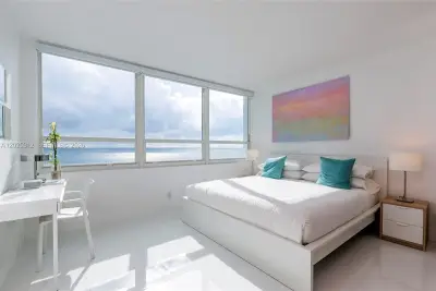 5445 Collins Ave #1232, Miami Beach: photo 1 of 11