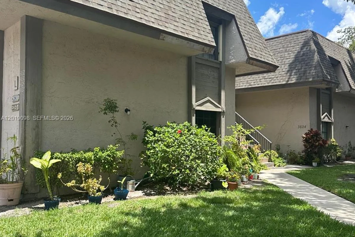 3622 NW 95th Ter #2L, Sunrise: photo 1 of 15
