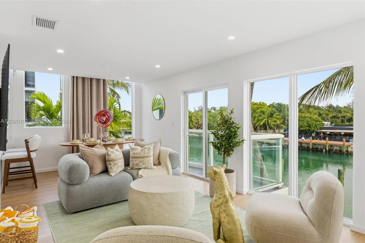 1975 Calais Dr #5, Miami Beach: photo 1 of 66