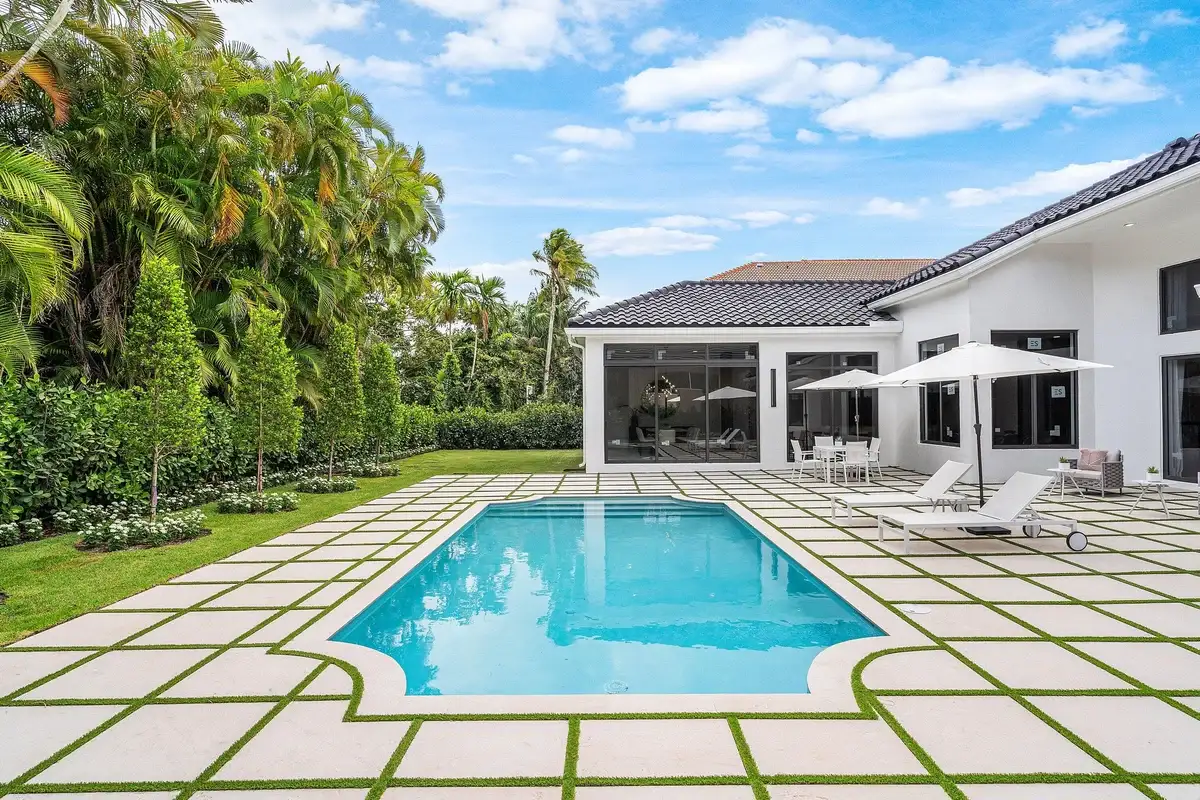 7028 Mandarin Dr, Boca Raton: photo 1 of 34