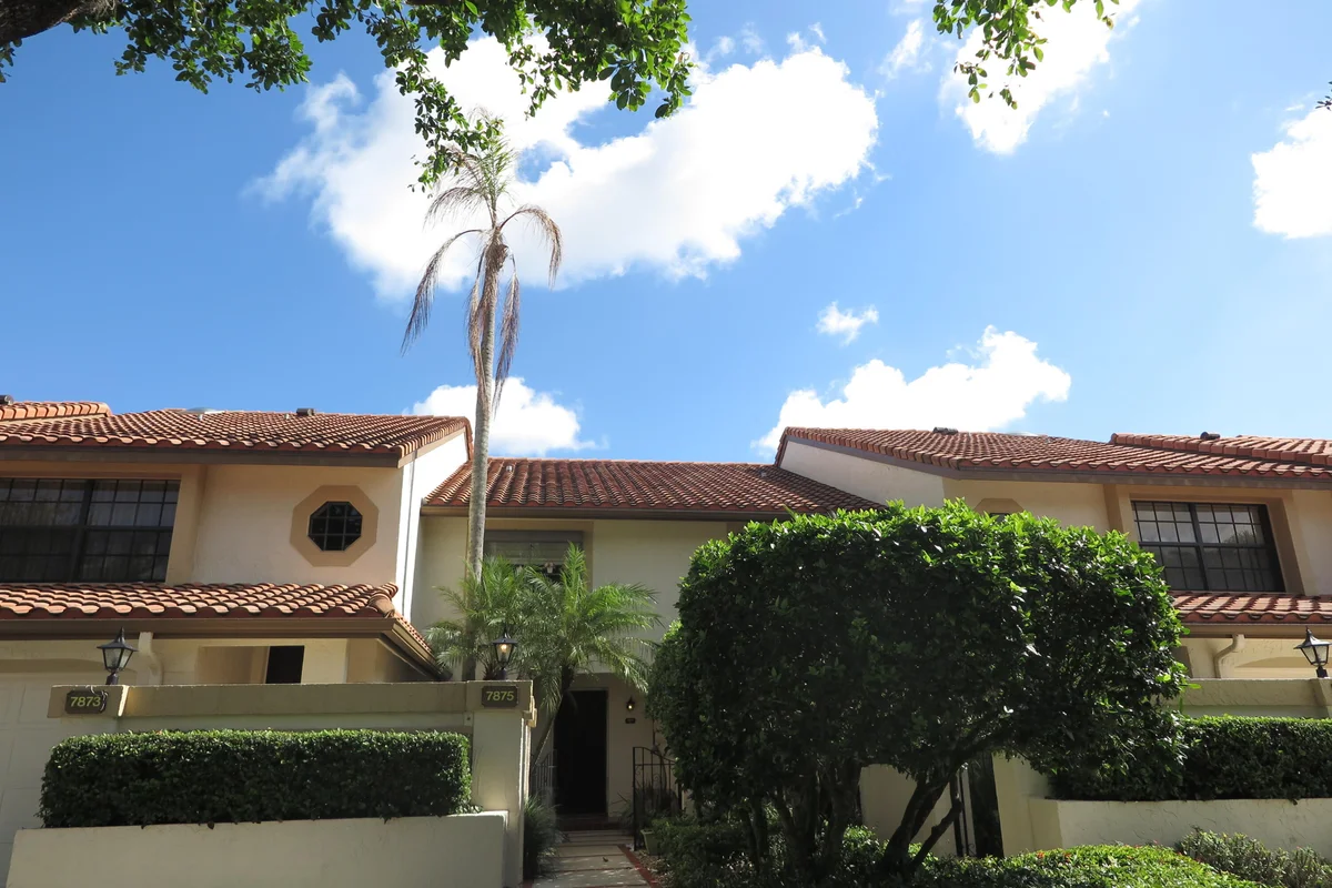7875 La Mirada Dr, Boca Raton: photo 1 of 30