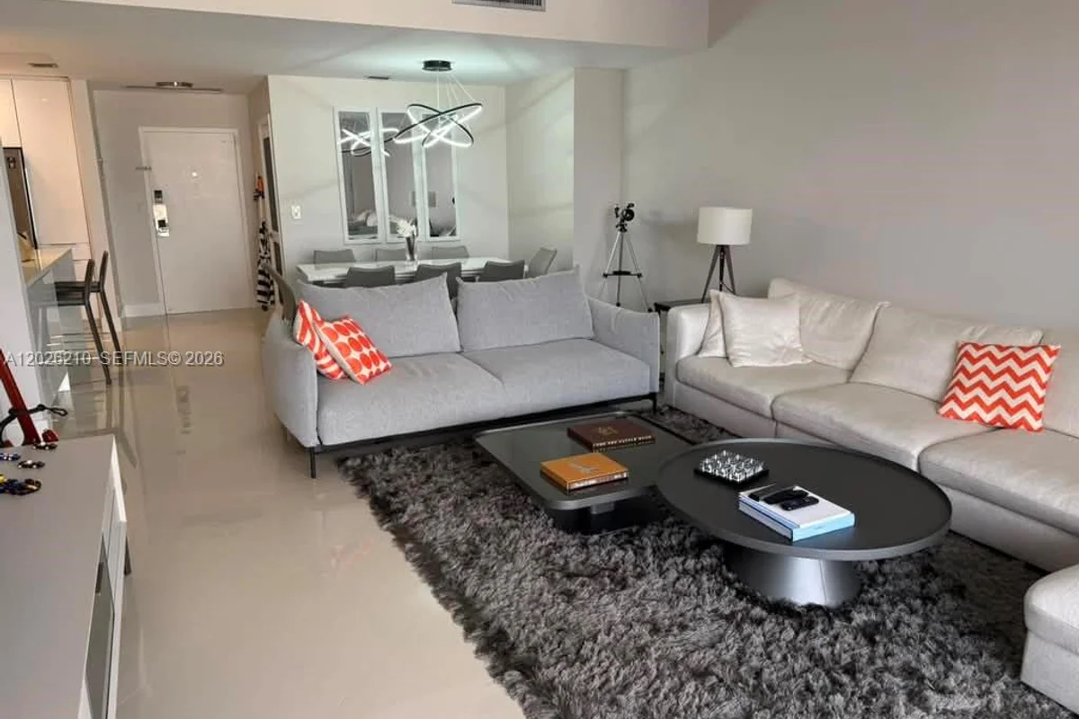 2500 Parkview Dr #2518, Hallandale Beach: photo 1 of 22