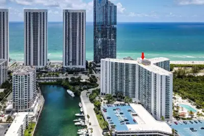 100 Bayview Dr #208, Sunny Isles Beach: photo 1 of 35