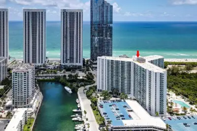 100 Bayview Dr #208, Sunny Isles Beach: photo 1 of 35