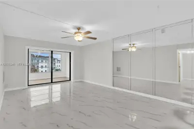9355 SW 8th St #425, Boca Raton: photo 1 of 41