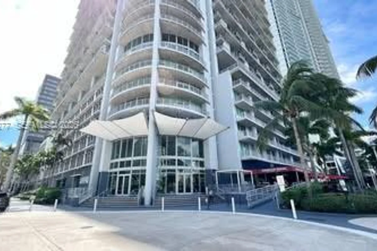 690 SW 1st Ct #1908, Miami: photo 1 of 30