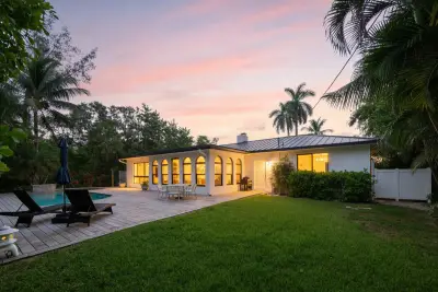 35 Anna St, Ocean Ridge: photo 1 of 75
