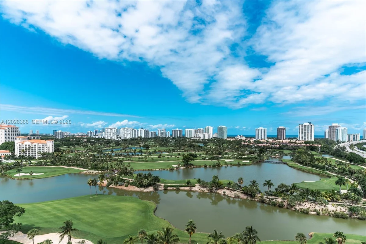 19501 W Country Club Dr #1603, Aventura: photo 1 of 33