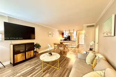 777 NE 62nd St #C512, Miami: photo 1 of 37