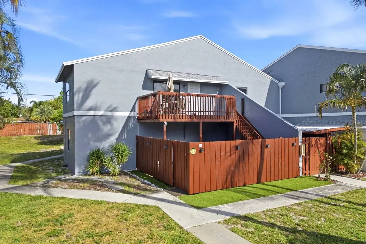 30 Crossings Cir #G, Boynton Beach: photo 1 of 37