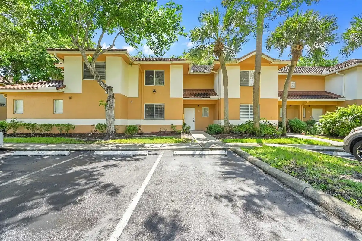 796 NW 91st Ter, Plantation: photo 1 of 30