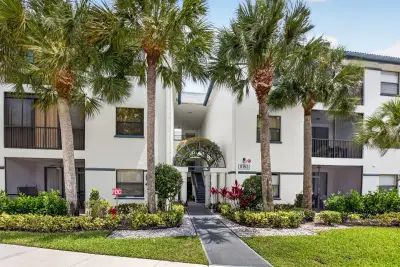5153 Floria Dr #J, Boynton Beach: photo 1 of 73